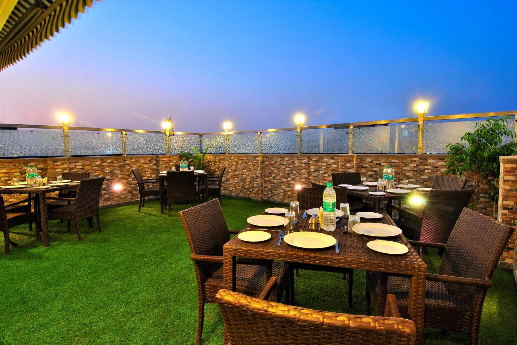 Sai Miracle - Luxury Living Nova Deli Exterior foto