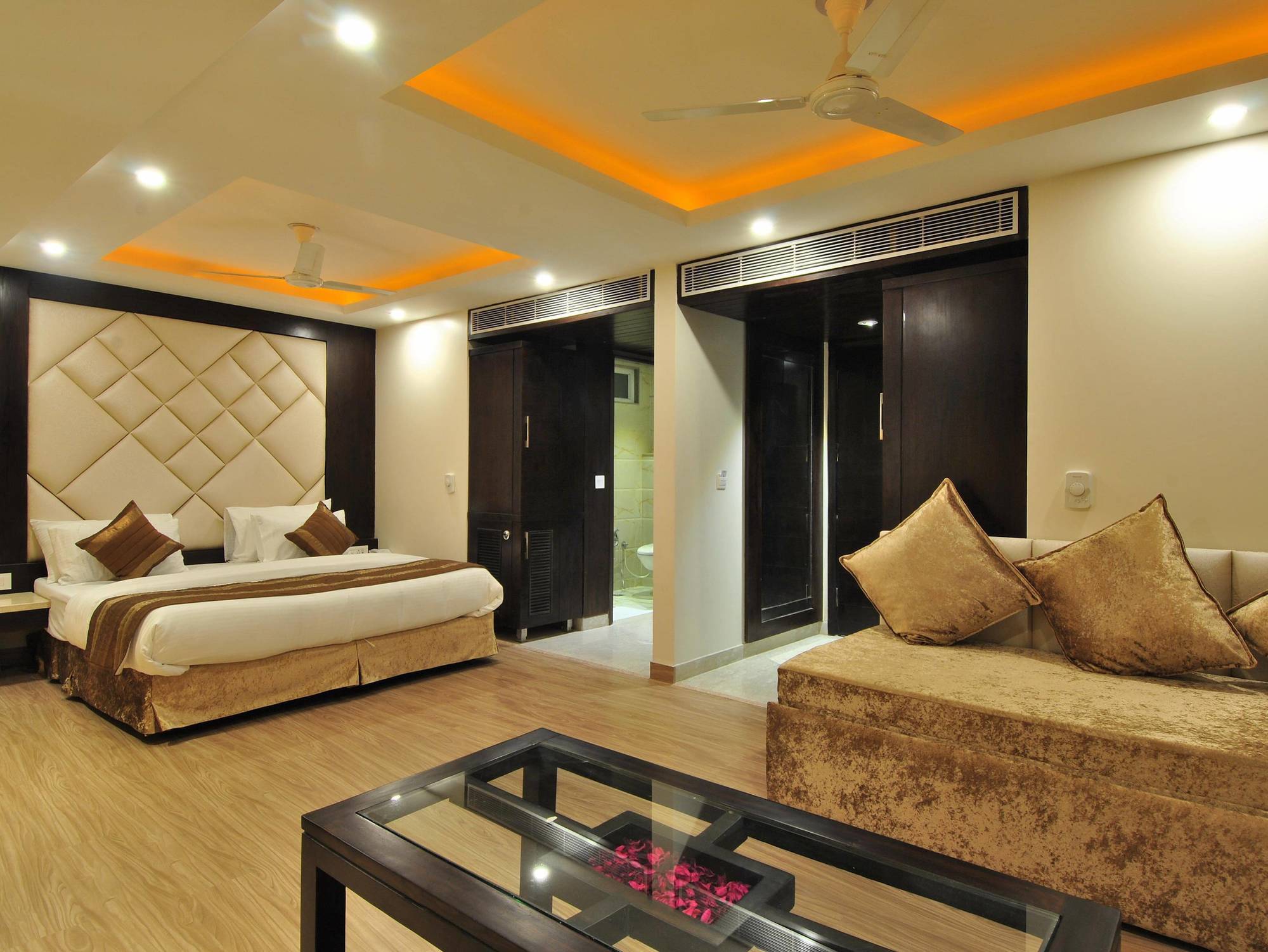 Sai Miracle - Luxury Living Nova Deli Exterior foto